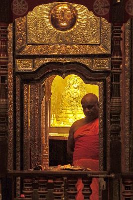 During Puja, the golden door is opened and devotees can see the golden shrine where the relic is kept.