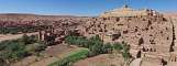 General view of Aït Benhaddou with the fort overlooking the ksar. Press F to expand the picture to its real size and use the bottom scroll bar to navigate through it.