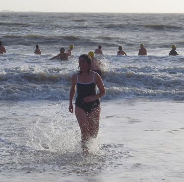 Vero after a bath in the Atlantic Ocean on December 22nd: 10C water temperature, 12C outside