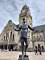 The station is located on the place Charles de Gaulle. The clock tower has a height of 40m and the sculpted decorations on the facade were designed to evoke Germanic values and the power of the Empire.