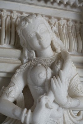 Statue of a dancer in the Juna Samvasarna Mandir.