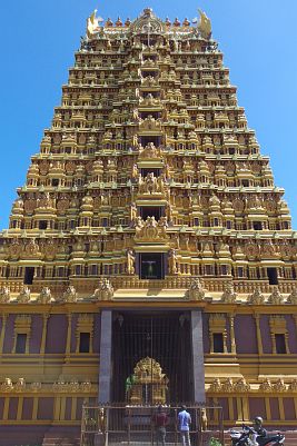 The gopuram of Jaffna's big Hindu temple.
