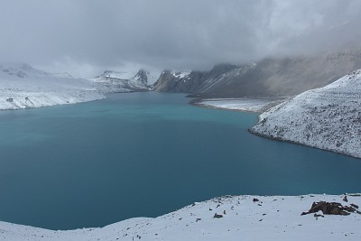 Tilicho Lake. Herzog and his team arrived from the back and advanced along the right side of the lake.