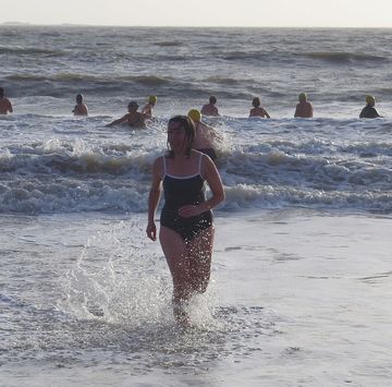 Véro après la baignade le 22 décembre: 10C dans l'eau, 12C dehors